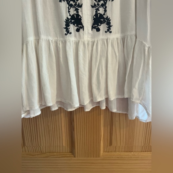 American Eagle Navy Blue and White Embroidered Round Drawstring Neck Size XL‎ - Picture 4 of 11